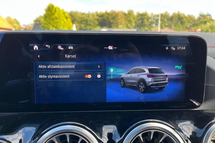 Sort Mercedes EQA250+ fra 2024