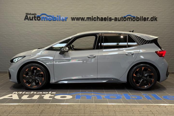 Grå Cupra Born fra 2023