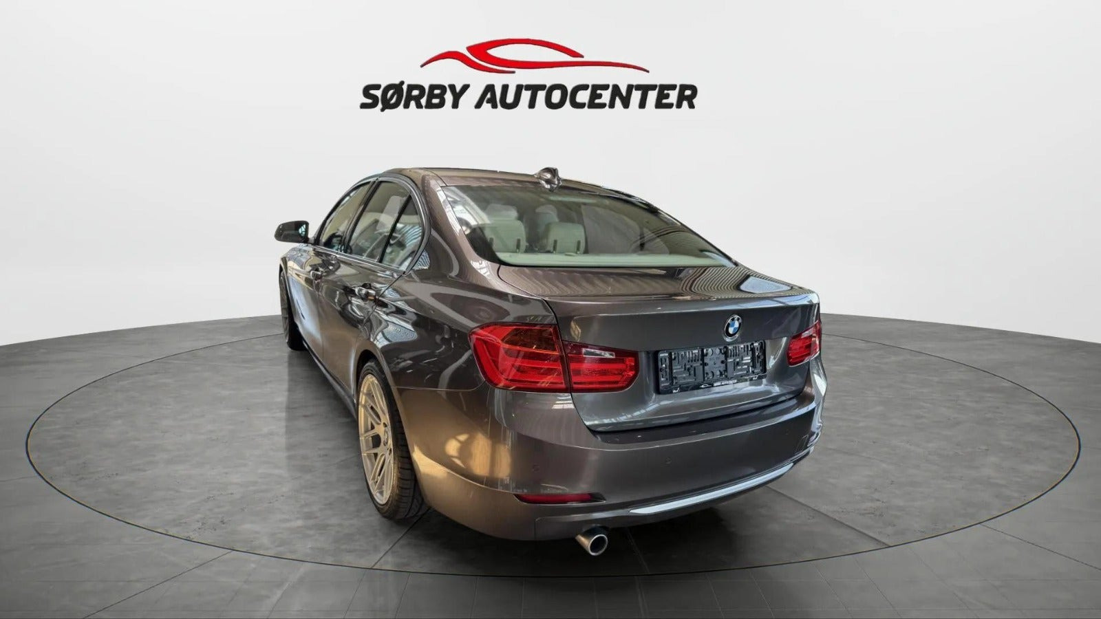 Brun BMW 320d fra 2012