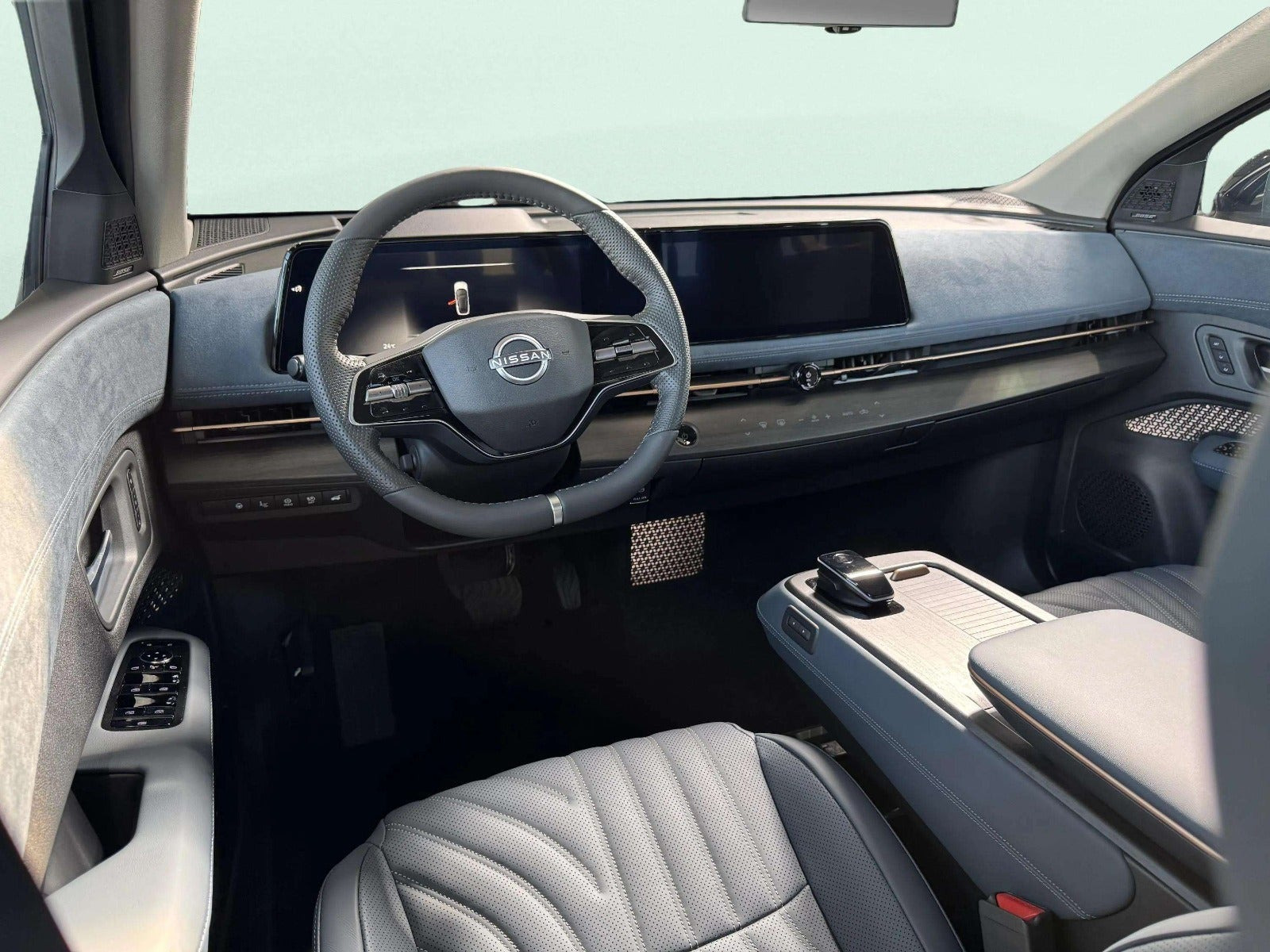 Sort Nissan Ariya fra 2026