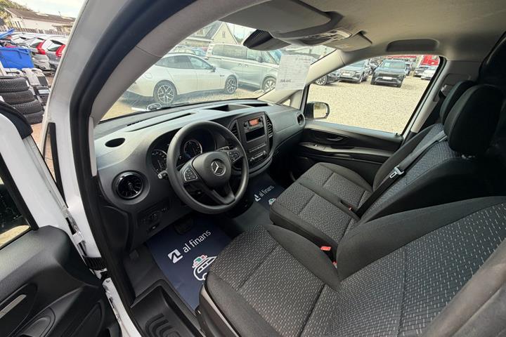 Hvid Mercedes eVito 112 fra 2024