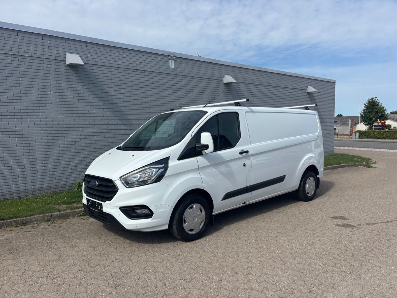 Ford Transit Custom 300 L2 2,0 TDCi 130 Trend