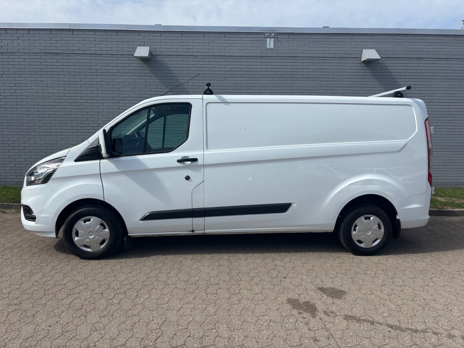 Hvid Ford Transit Custom 300 L2 fra 2021