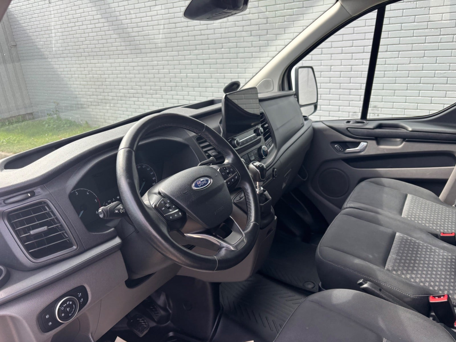 Hvid Ford Transit Custom 300 L2 fra 2021