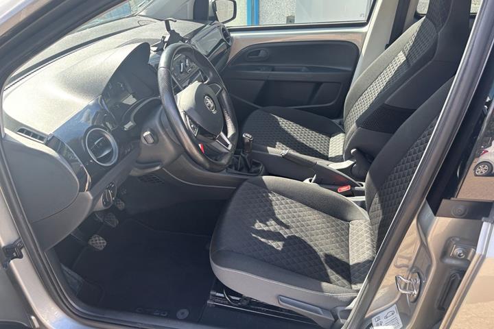 Sølv Skoda Citigo fra 2018