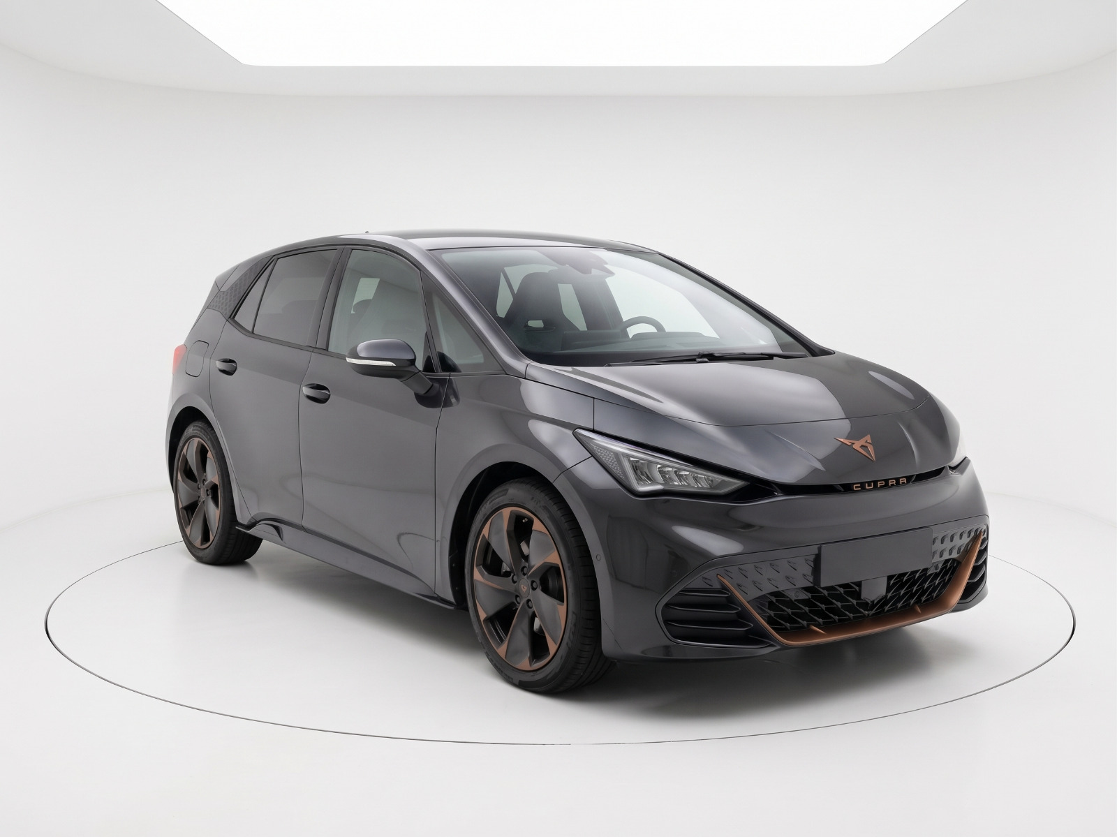 Grå Cupra Born fra 2022