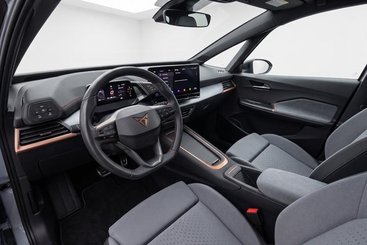Grå Cupra Born fra 2022