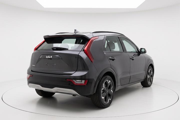 Sort Kia Niro fra 2023