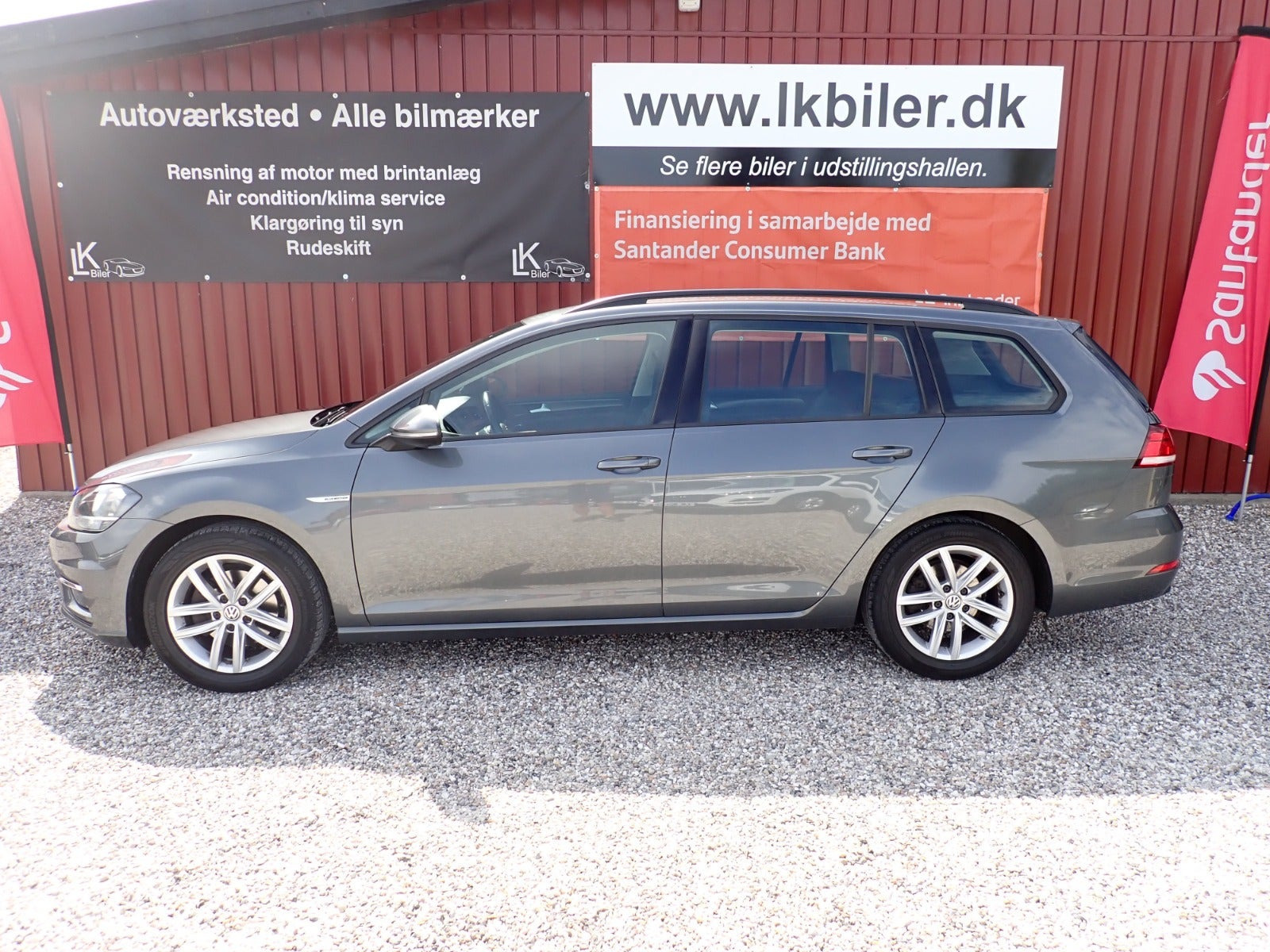 Grå VW Golf VII fra 2019
