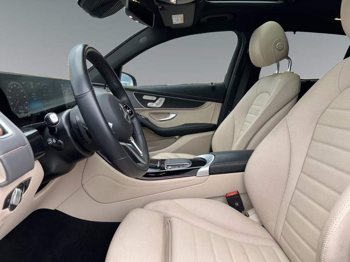 Sort Mercedes EQC400 fra 2023