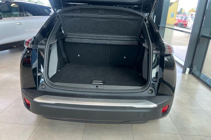 Sort Peugeot e-2008 fra 2022