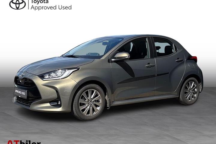 Bronze Toyota Yaris fra 2022