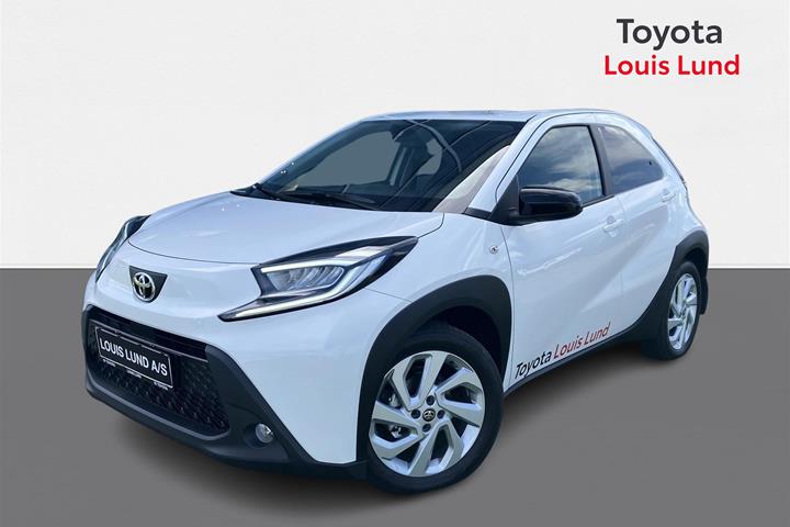 Hvid Toyota Aygo X fra 2023