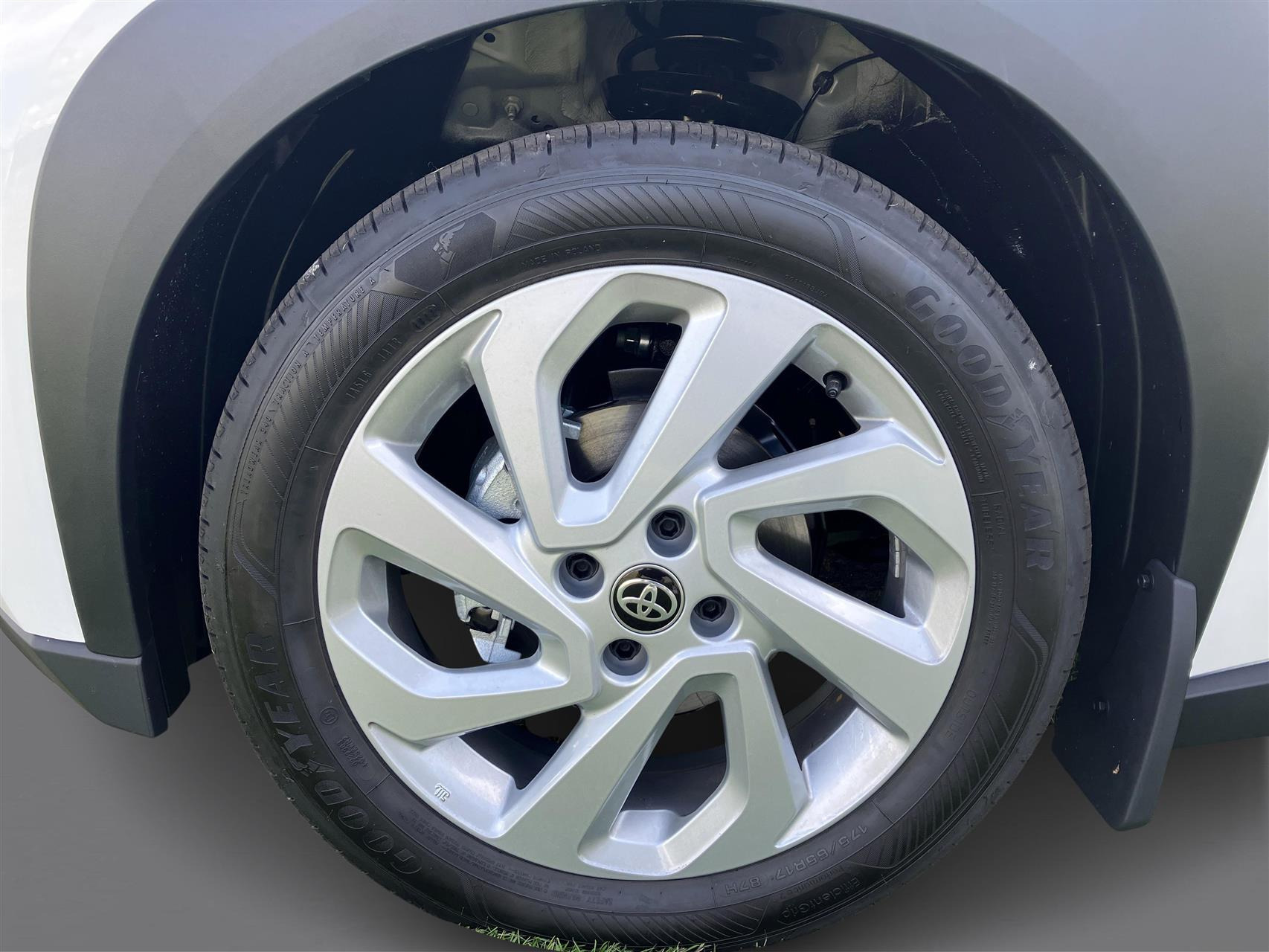 Hvid Toyota Aygo X fra 2023