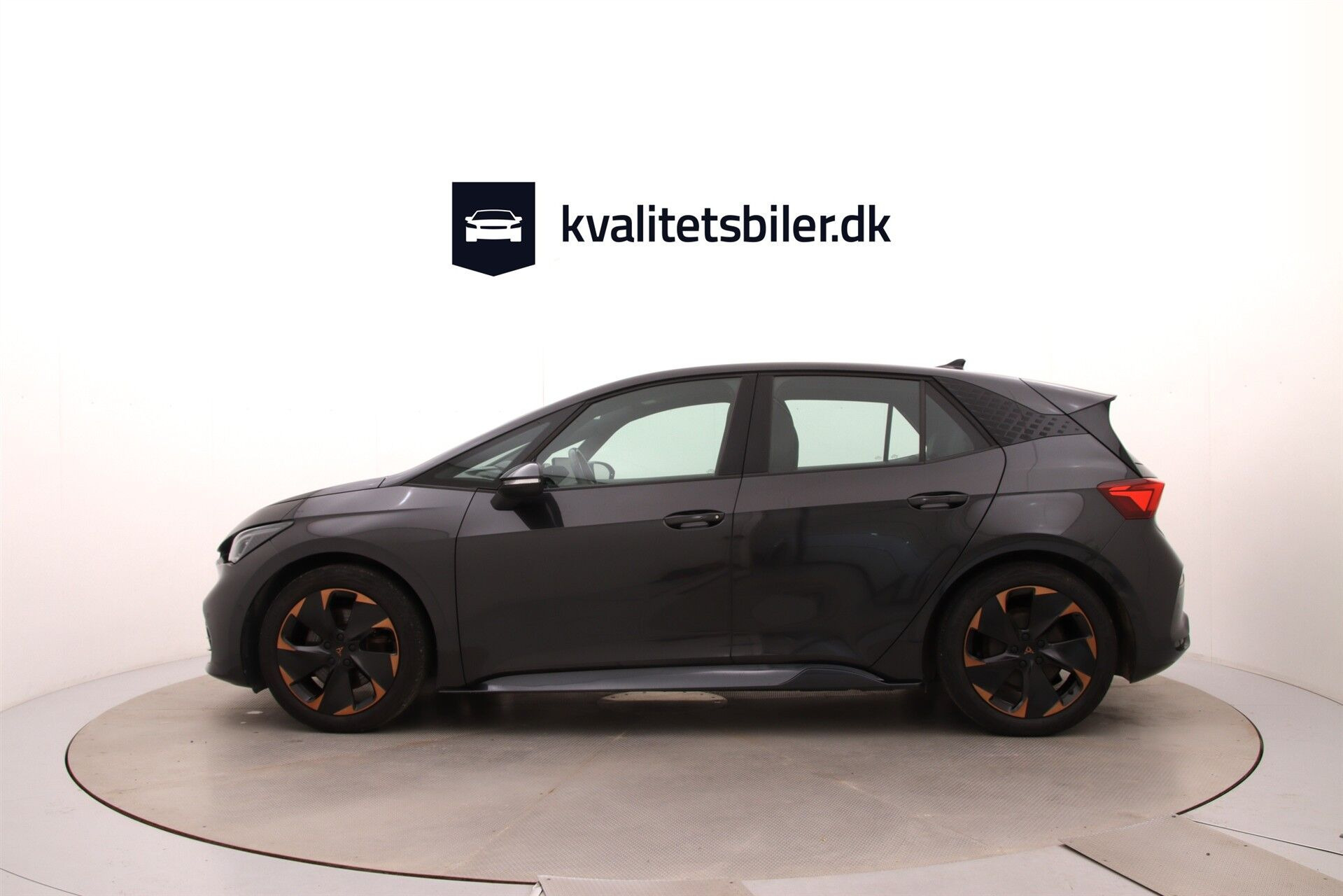 Grå Cupra Born fra 2022