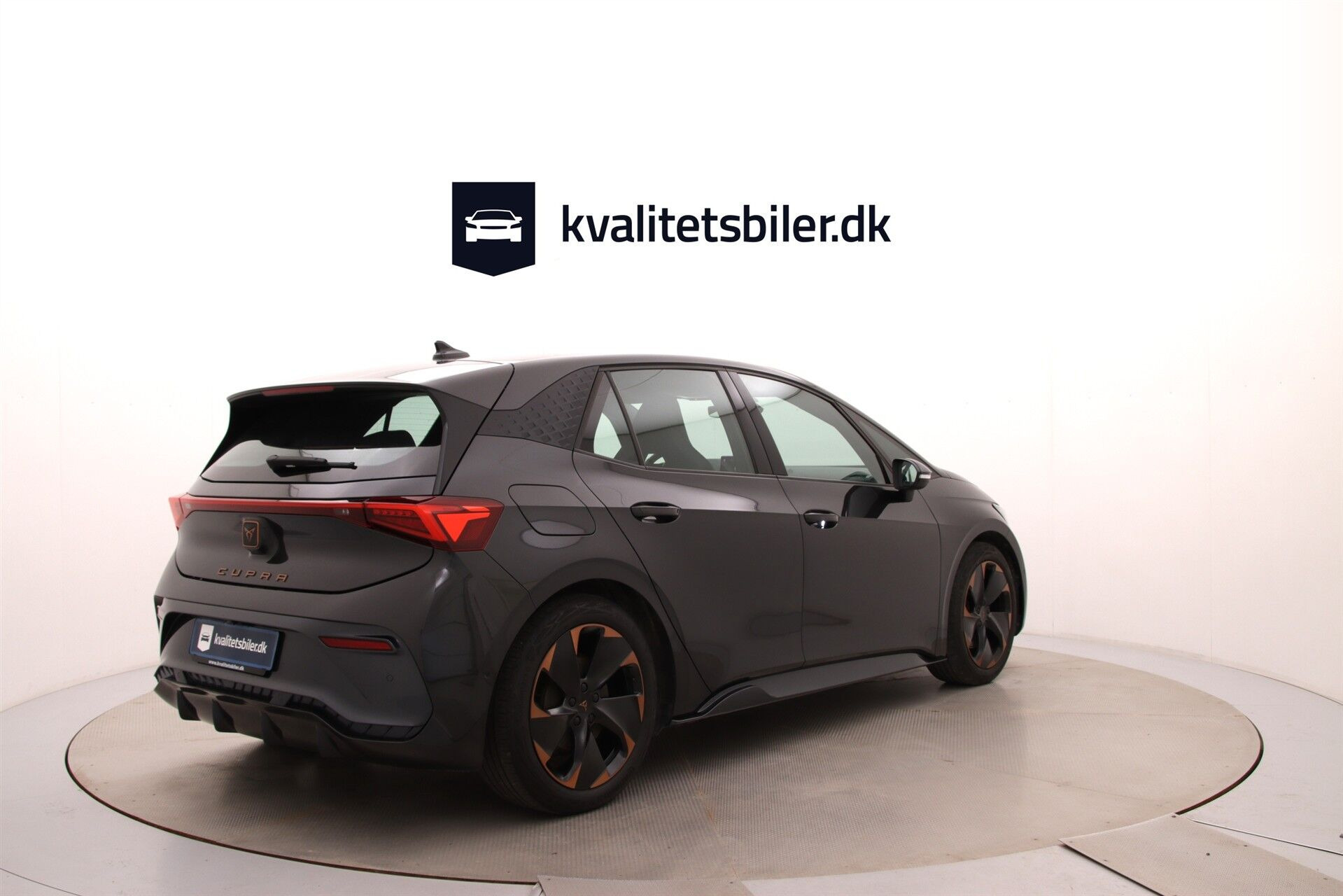 Grå Cupra Born fra 2022