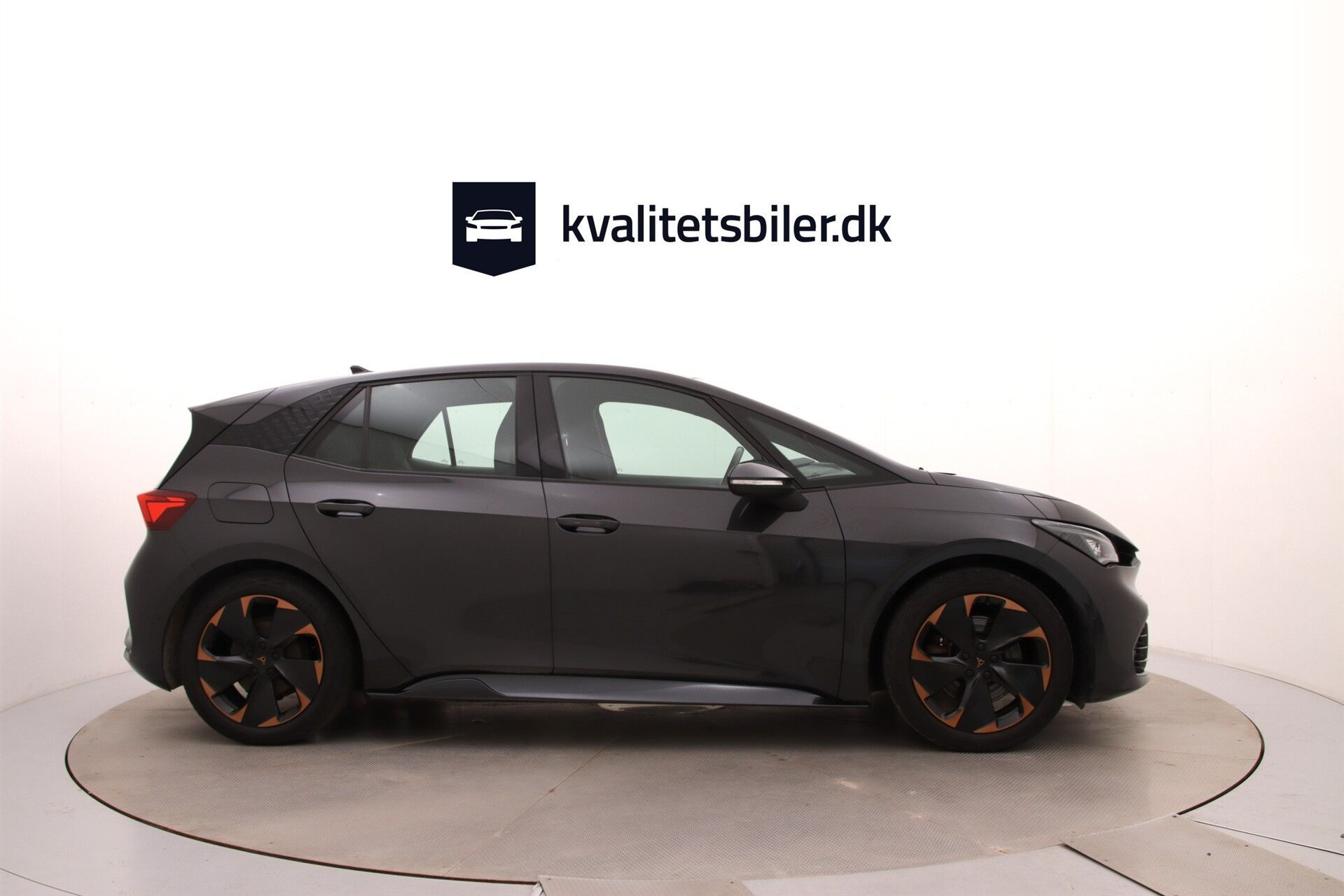 Grå Cupra Born fra 2022