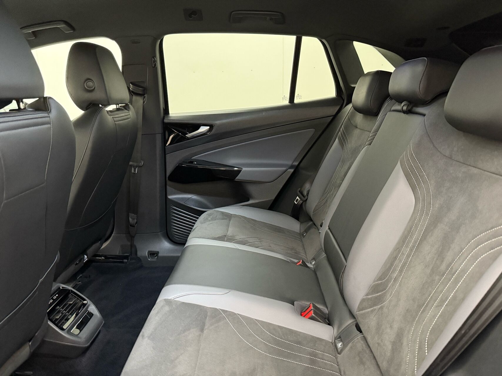 Sort VW ID.4 fra 2023