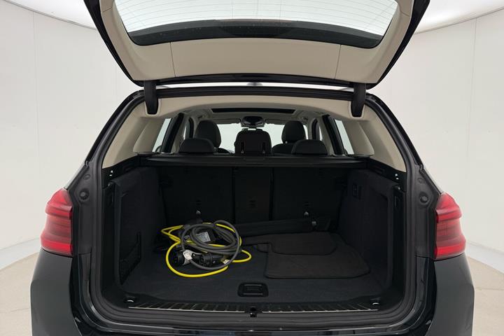 Sort BMW iX3 fra 2021