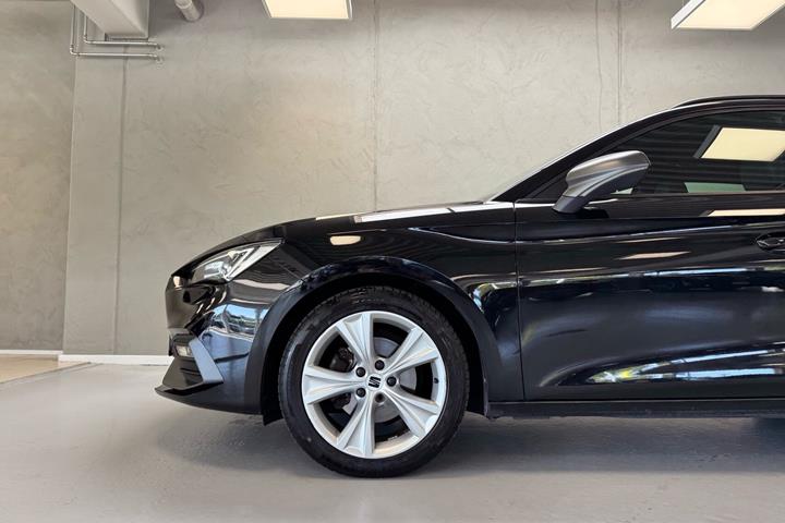 Sort Seat Leon fra 2021