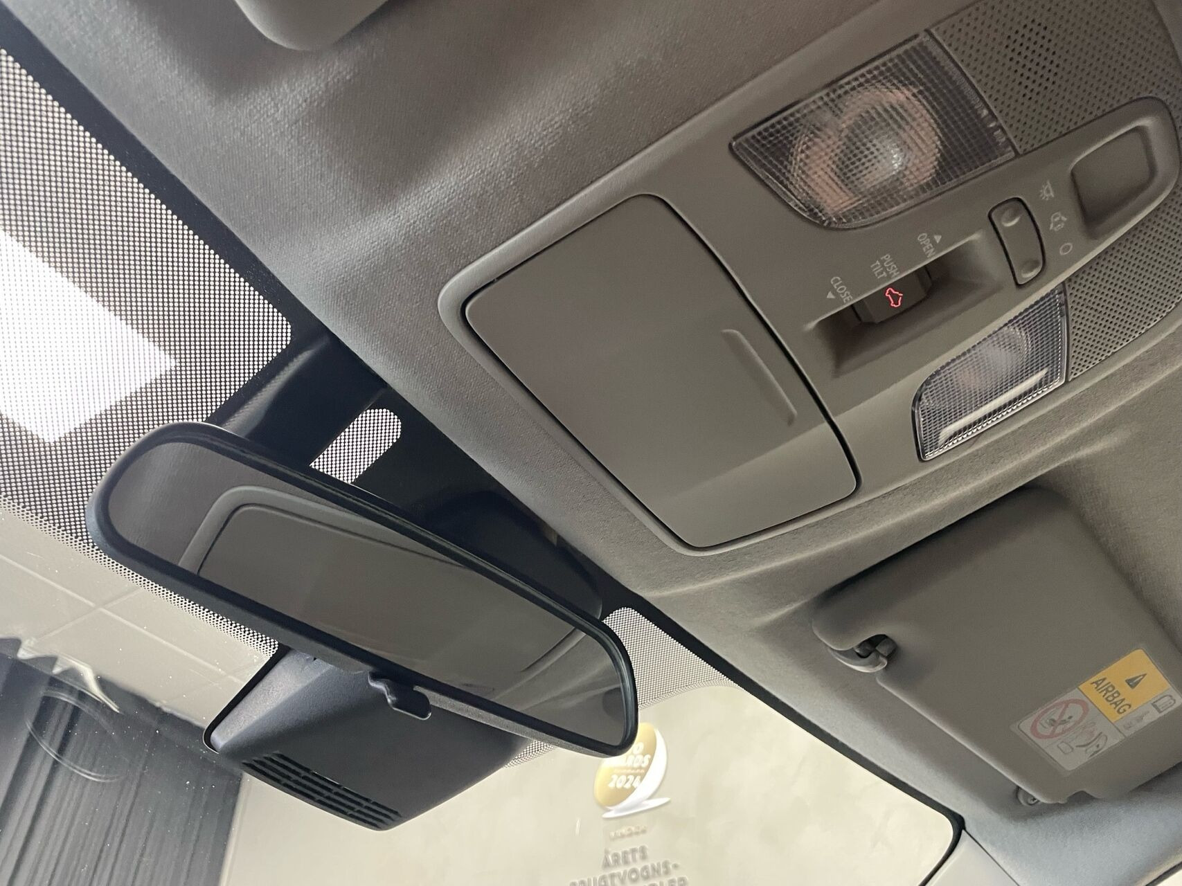 Sølv Suzuki Vitara fra 2018