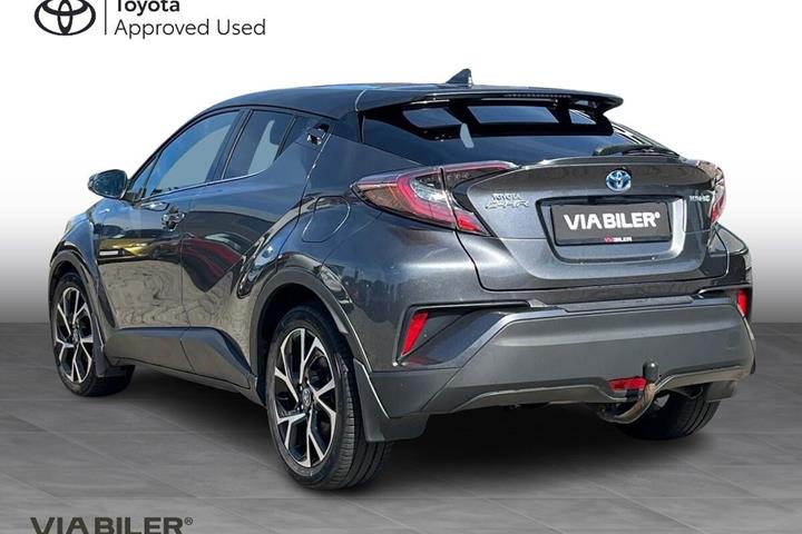 Grå Toyota C-HR fra 2019