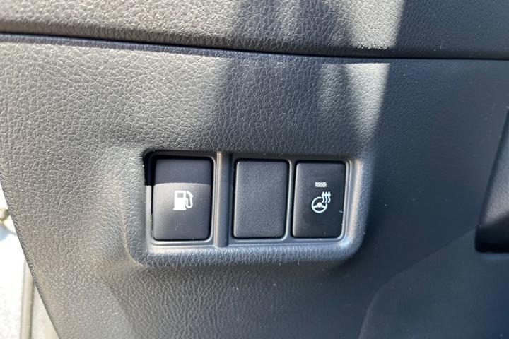 Grå Toyota C-HR fra 2019