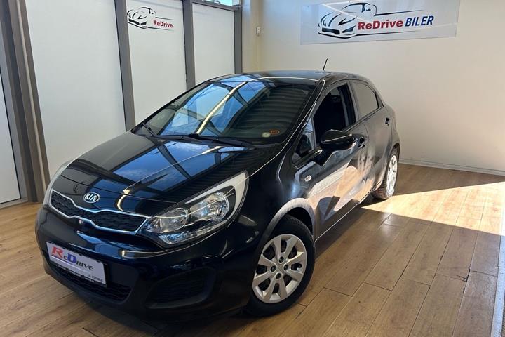 Sort Kia Rio fra 2014