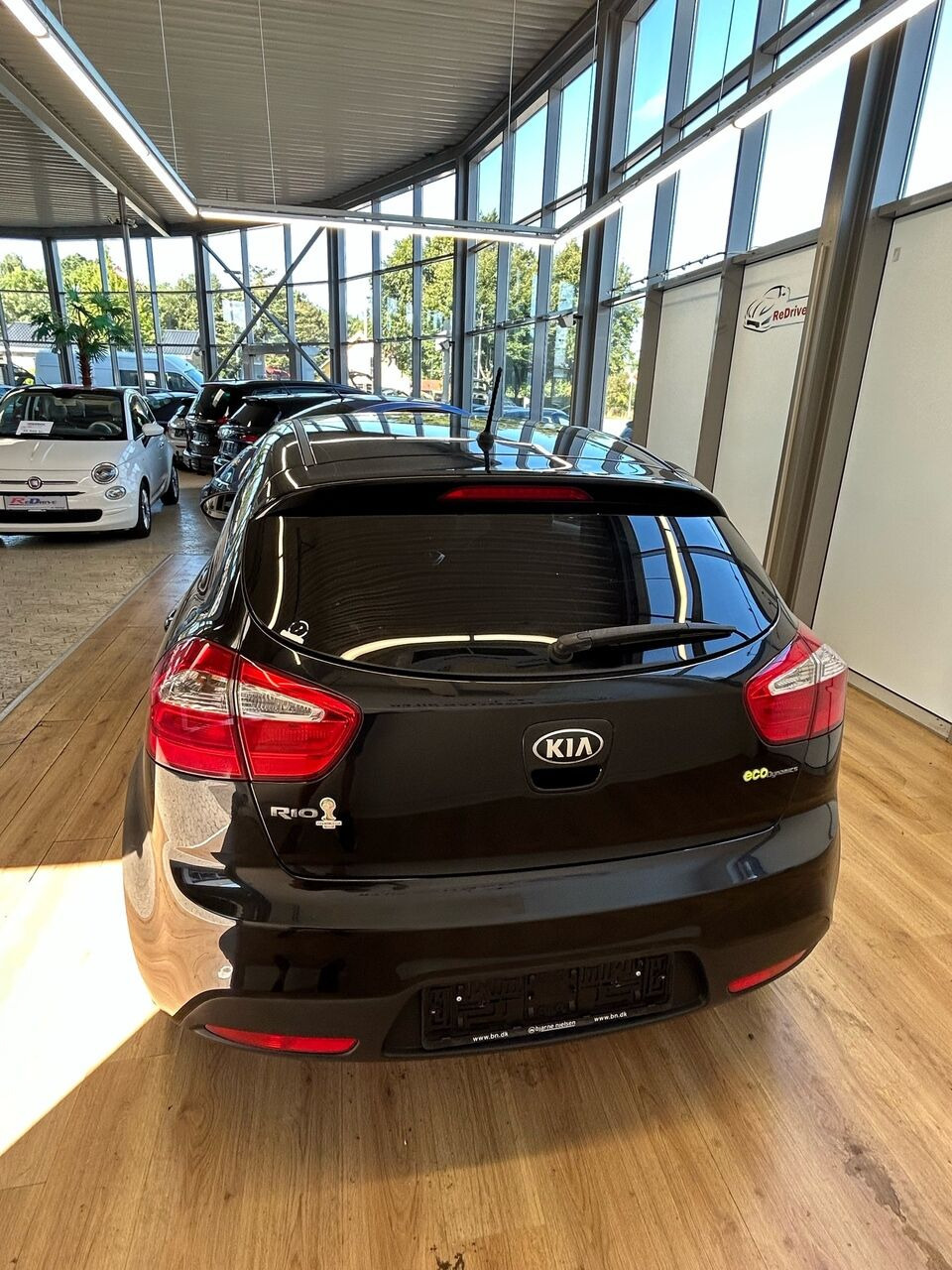 Sort Kia Rio fra 2014