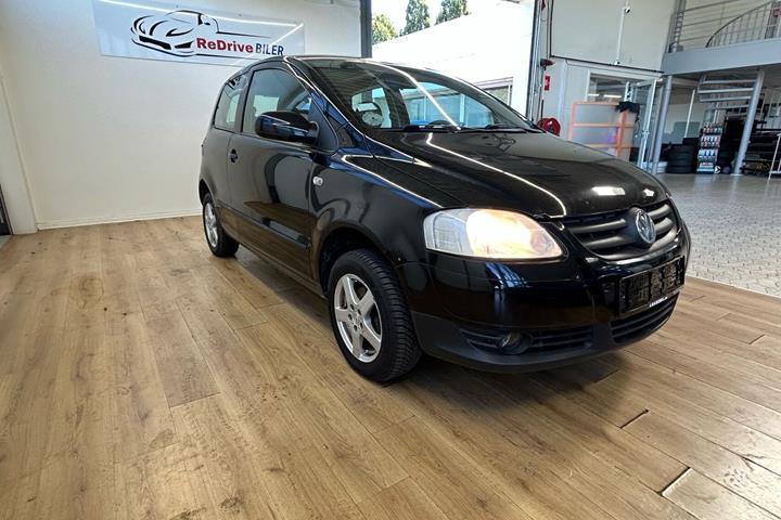 Sort VW Fox fra 2005