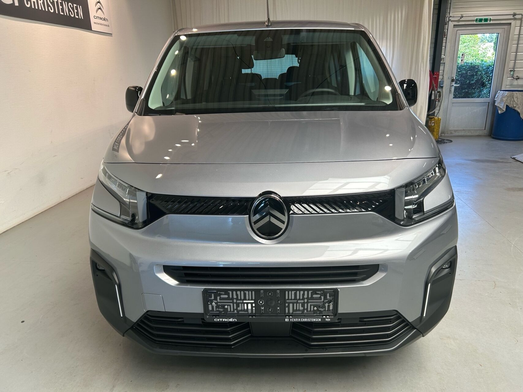 Grå Citroën ë-Berlingo fra 2025