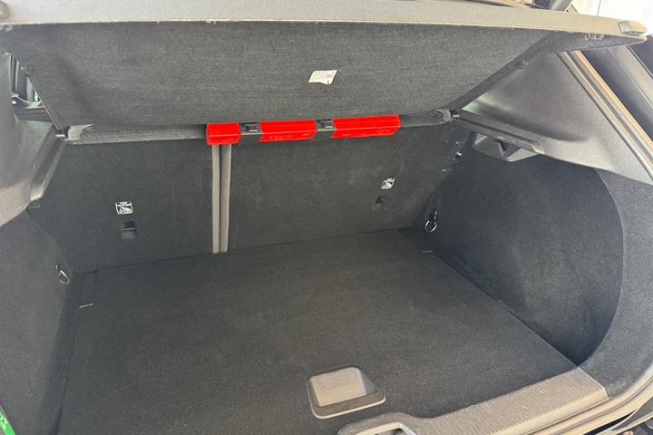Sort Volvo EX30 fra 2025