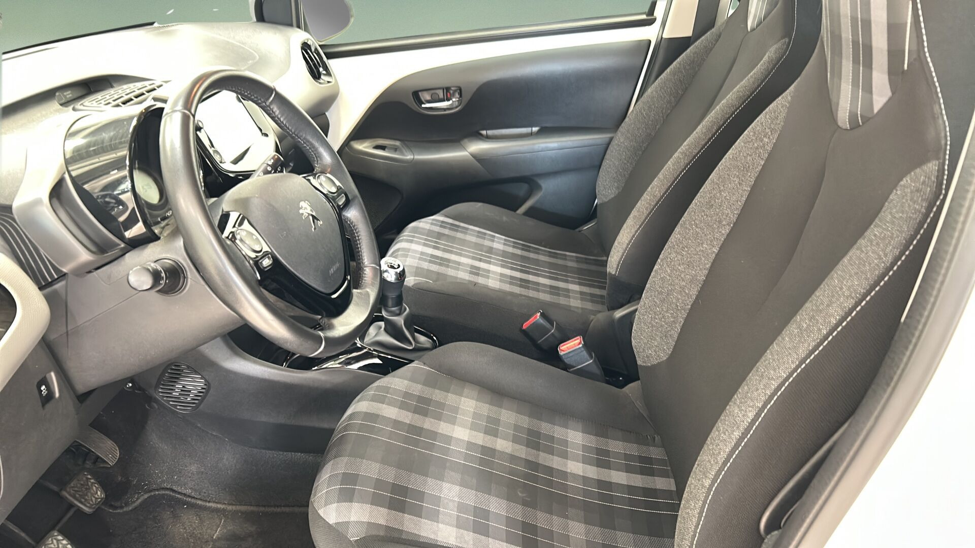Hvid Peugeot 108 fra 2019