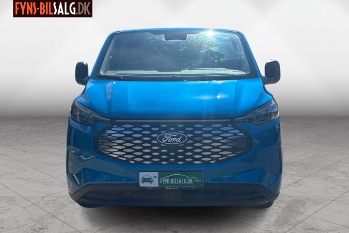Blå Ford E-Transit Custom fra 2025