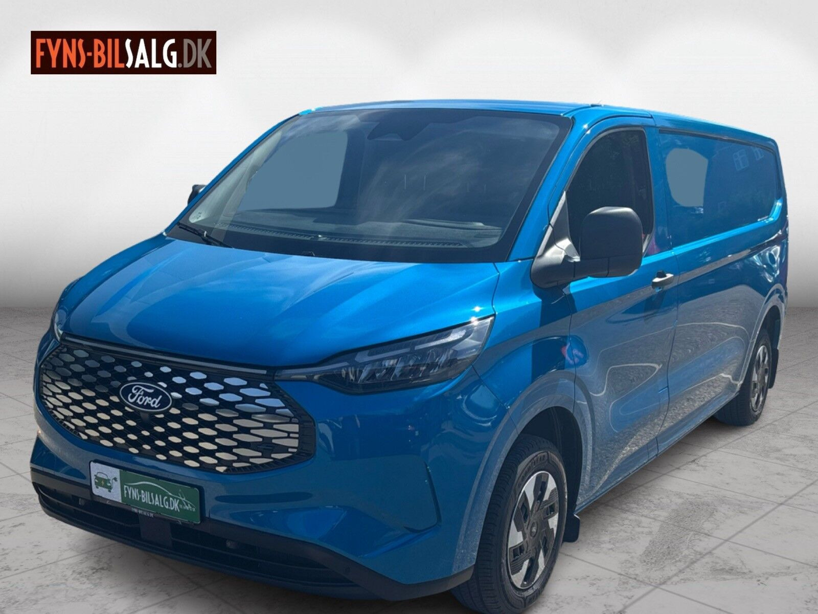 Ford E-Transit Custom 340 L2H1 EL Trend 218HK Van Aut.
