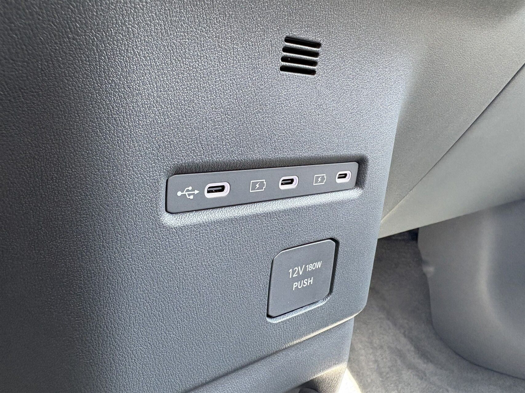 Sort Kia EV2 fra 2027