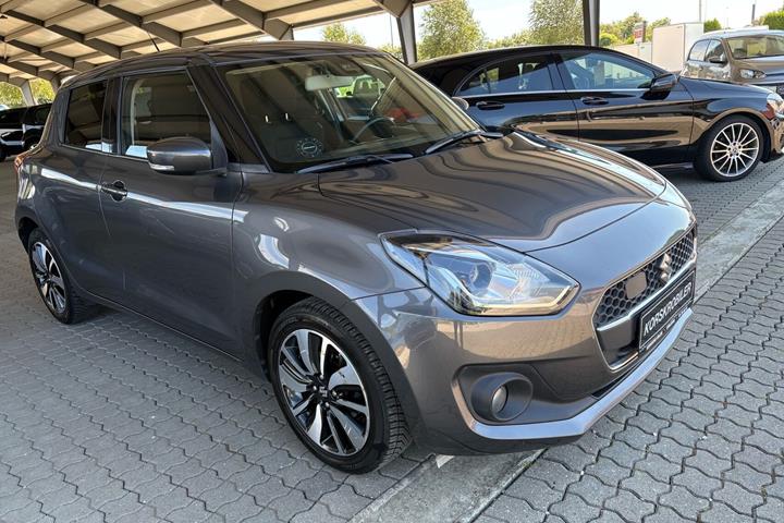 Grå Suzuki Swift fra 2019