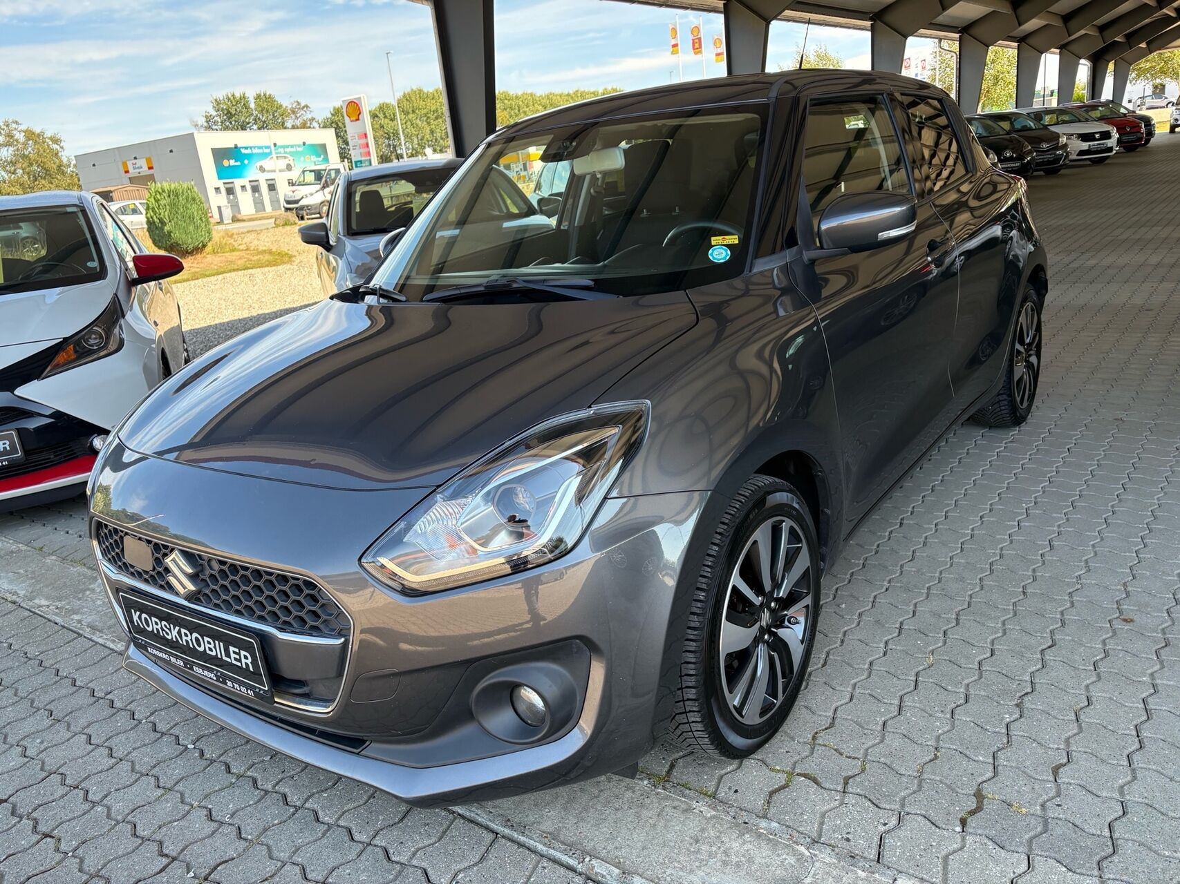 Grå Suzuki Swift fra 2019