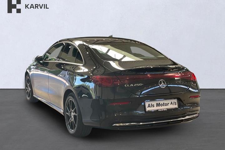 Sort Mercedes CLA250+ fra 2025