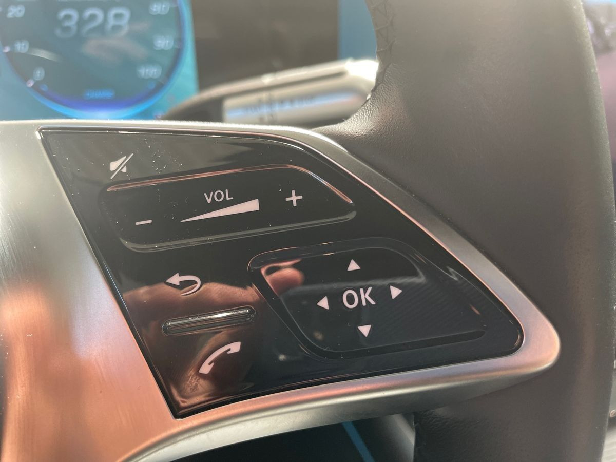 Sort Mercedes CLA250+ fra 2025