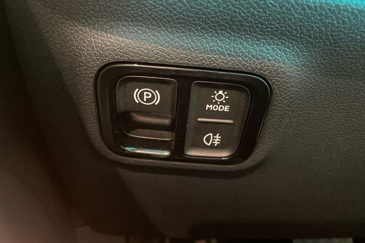 Sort Mercedes CLA250+ fra 2025