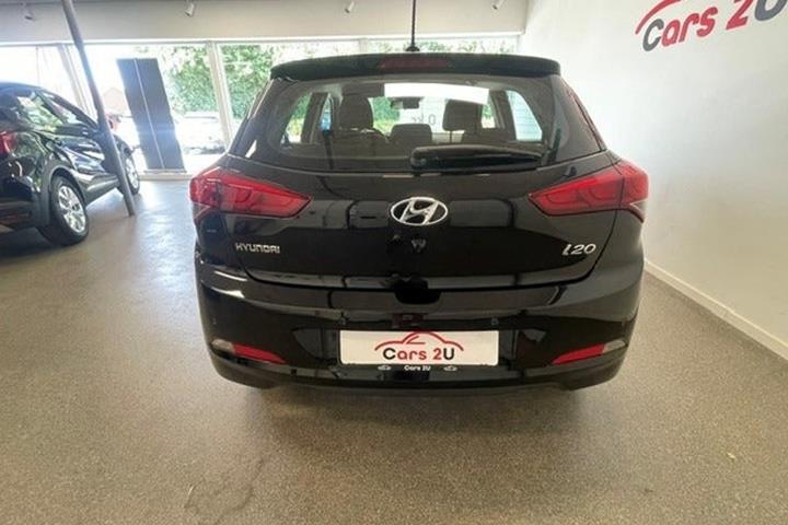 Sort Hyundai i20 fra 2017