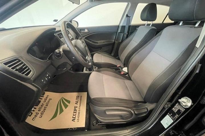 Sort Hyundai i20 fra 2017