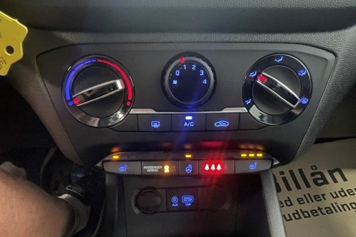 Sort Hyundai i20 fra 2017