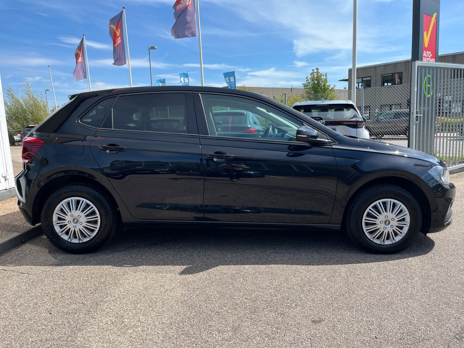 Sort VW Polo fra 2021