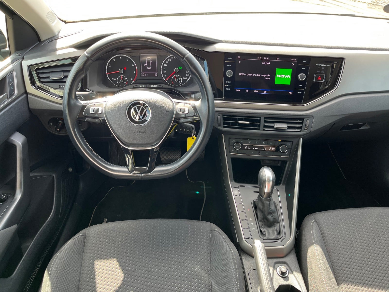 Sort VW Polo fra 2021
