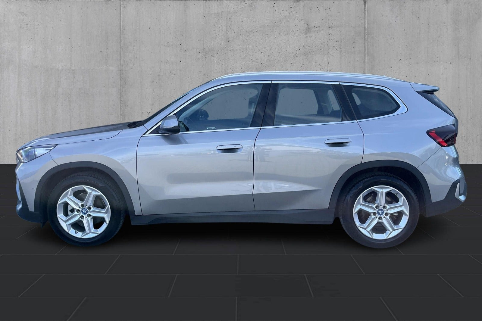 undefined BMW iX1 fra 2024
