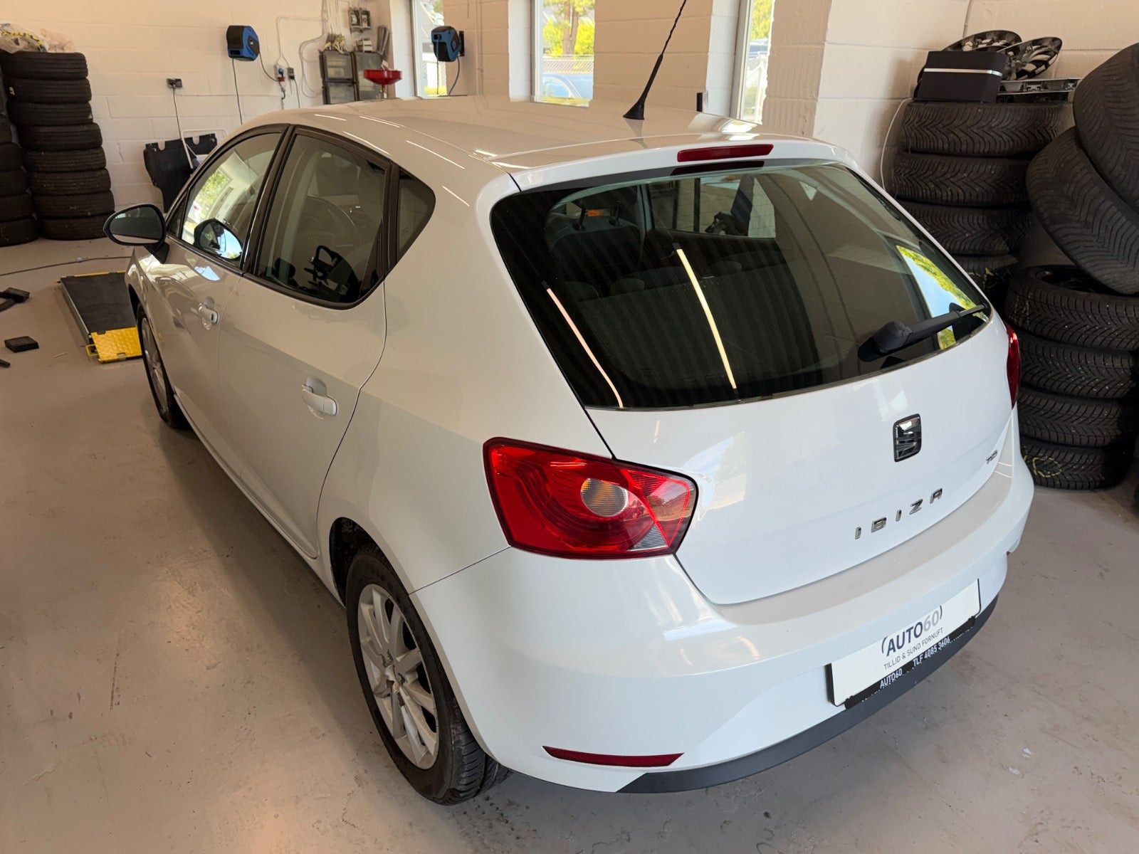 Hvid Seat Ibiza fra 2016