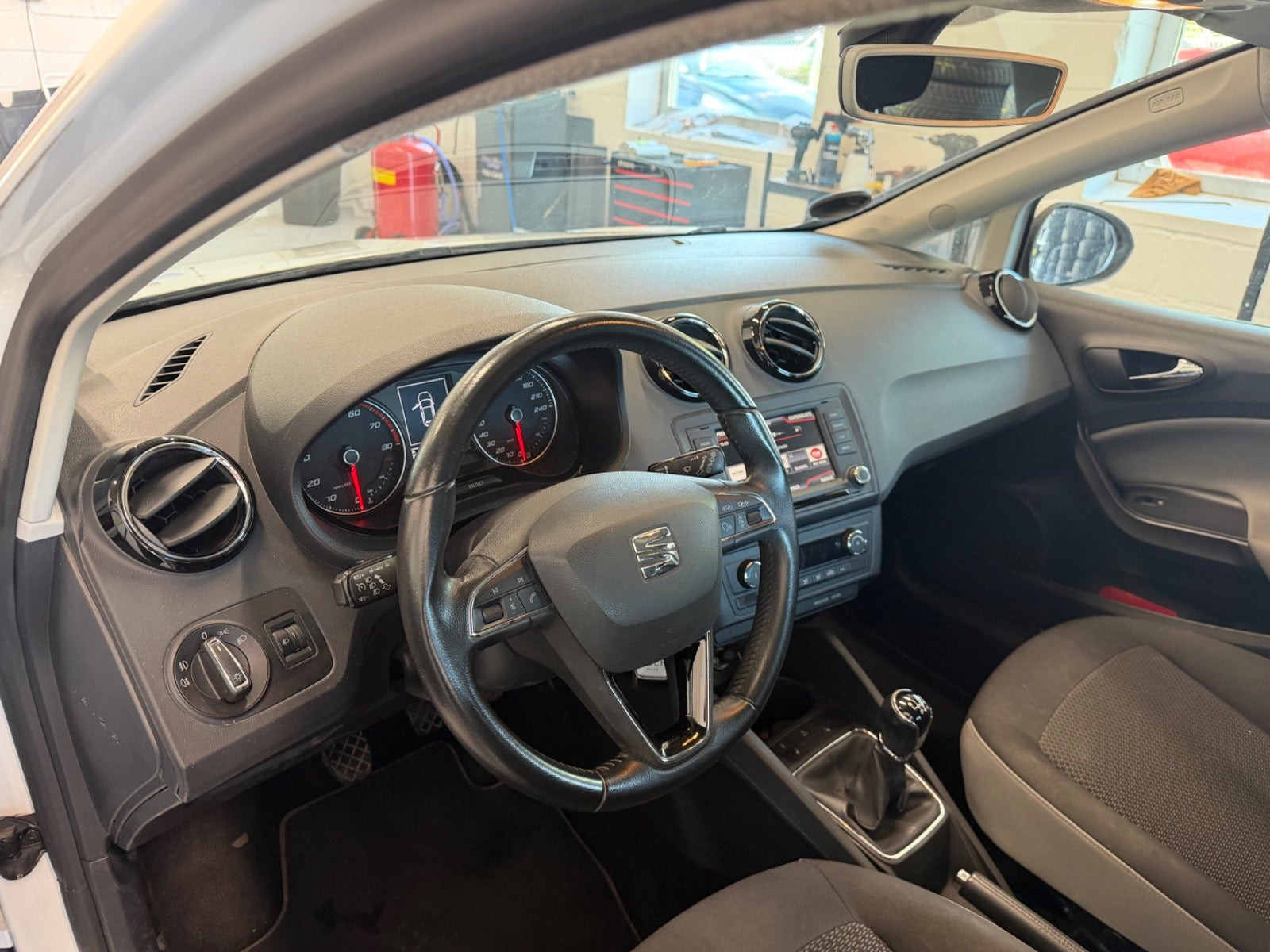 Hvid Seat Ibiza fra 2016