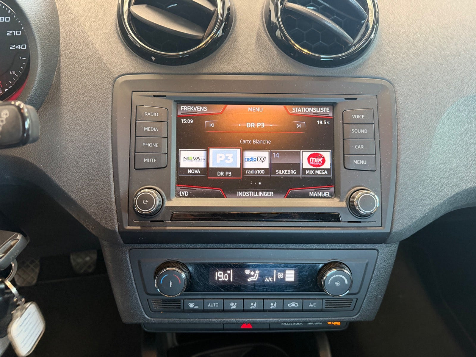 Hvid Seat Ibiza fra 2016
